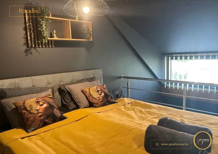 Greyhouse Apartments - Paradise