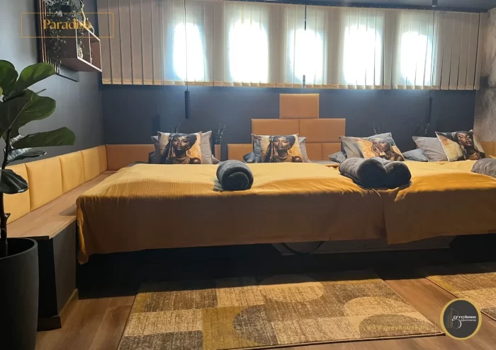 Greyhouse Apartments - Paradise