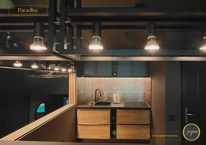 Greyhouse Apartments - Paradise