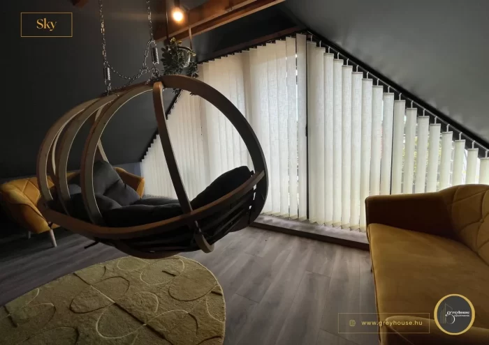 Greyhouse Apartments - Sky