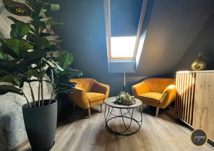 Greyhouse Apartments - Sky